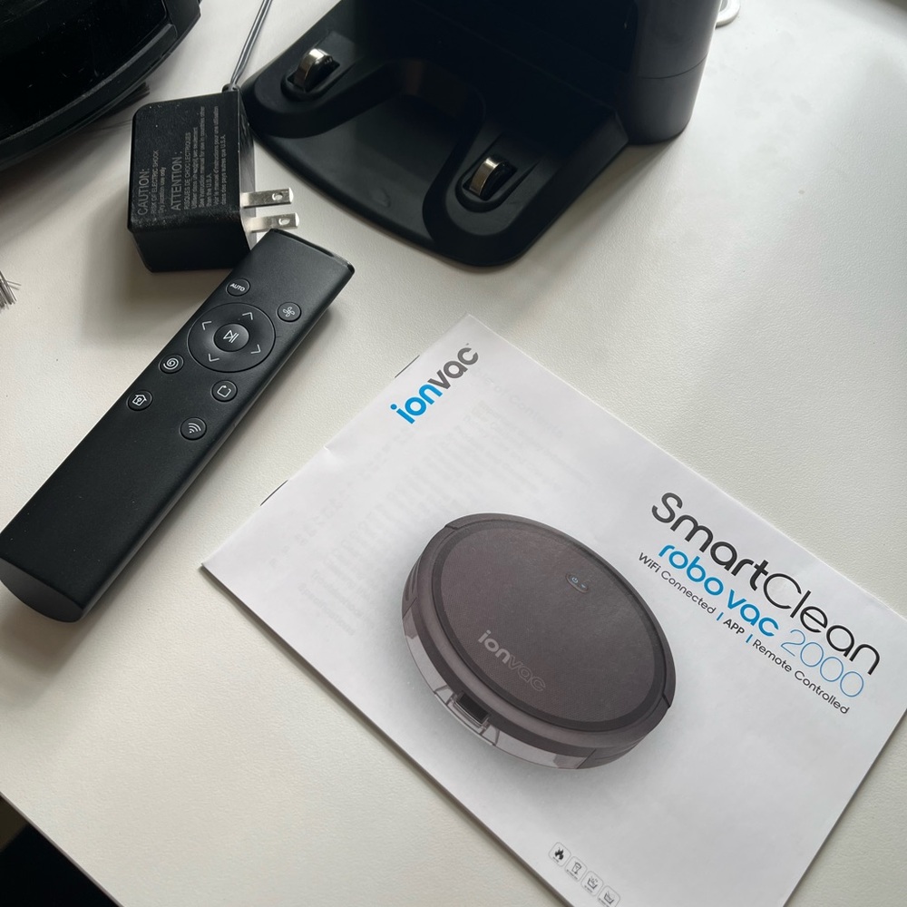 Ionvac Robot Vacuum with Remote - Picture 3 of 3